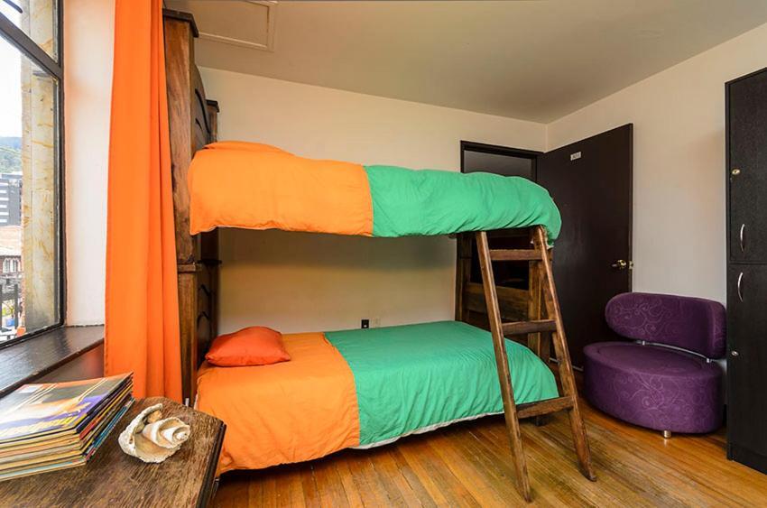 בוגוטה Hostal La Pinta מראה חיצוני תמונה