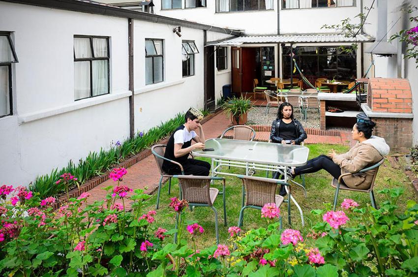 בוגוטה Hostal La Pinta מראה חיצוני תמונה