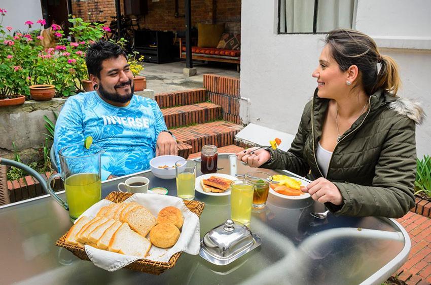 בוגוטה Hostal La Pinta מראה חיצוני תמונה
